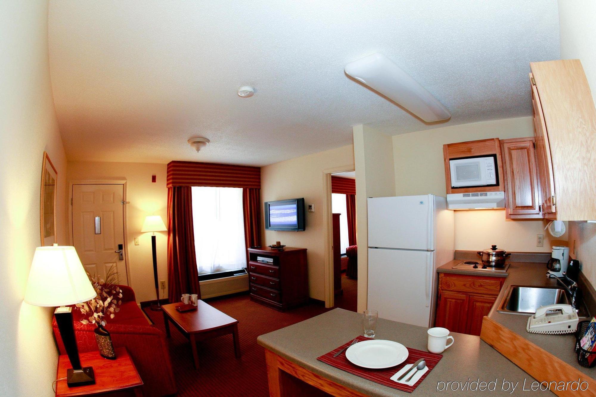 Intown Suites Extended Stay Auburn Al Bagian luar foto